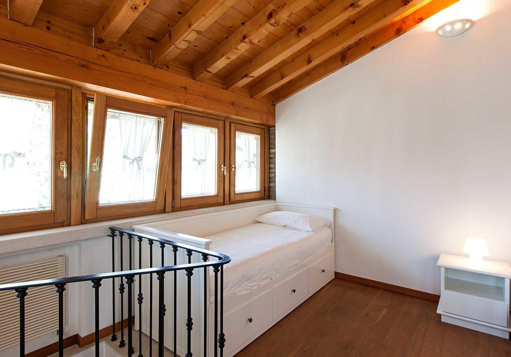 Antico Cascinale Lombardo Bed & Breakfast Lonato Room photo
